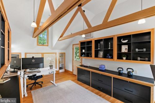 7 Armour Rd, Princeton NJ  08540-3003 exterior