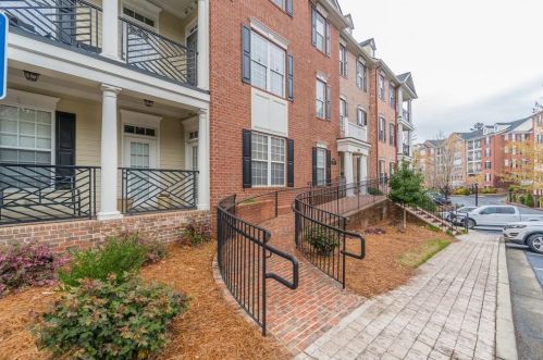 4805 Ivy Ridge Dr, Atlanta, GA 30339-1363