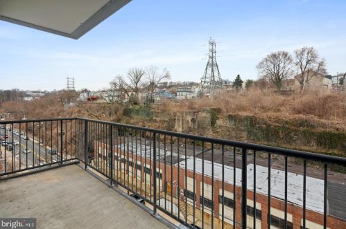 3750 Main St, Philadelphia PA  19127-2108 exterior