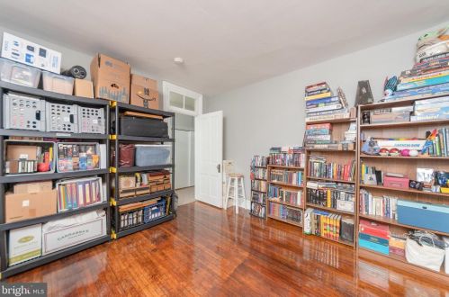 113 Walnut St, Lancaster PA  17602-2451 exterior