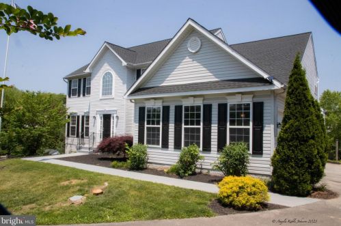 56 General Semmes Ct, Harpers Ferry, WV 25425-3247