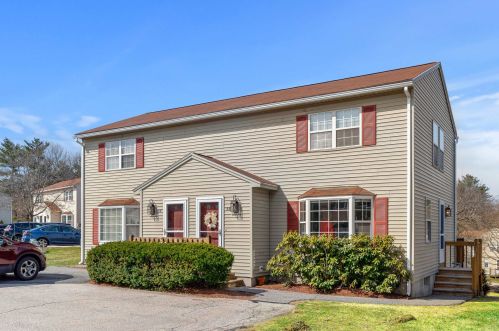 5 Shire Ct, Goffstown, NH 03045-2621