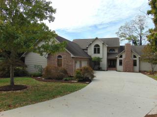 372 Johnson Cir, Clinton, TN 37716-6000