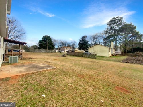3609 Charlotte Dr, Rex GA 30273-1215 exterior