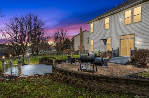 65 Berryhill Ct, Springboro, OH 45066-8946