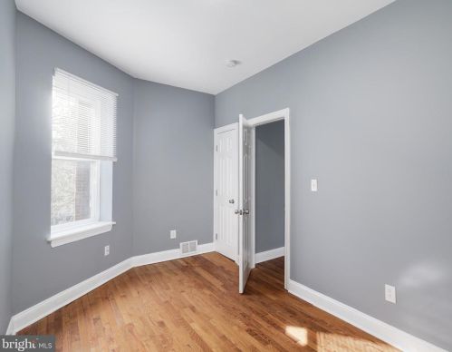 1320 61 St, Philadelphia PA 19151-3924 exterior