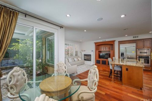 30 Juneberry, Irvine CA  92606-4503 exterior