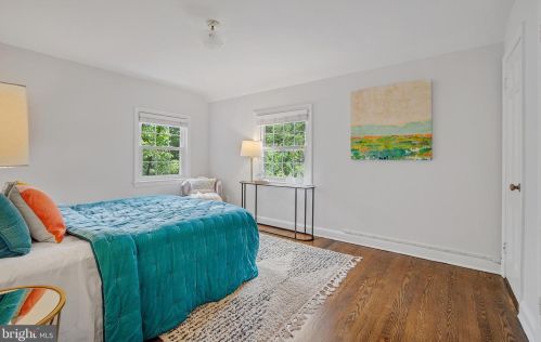 1524 Red Oak Dr, Silver Spring MD 20910-1549 exterior