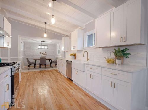 2114 Drew Vly Rd, Atlanta GA  30319-3918 exterior