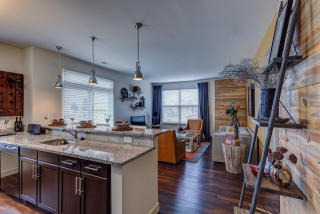 12415 Pennsylvania St, Carmel IN  46032-6125 exterior