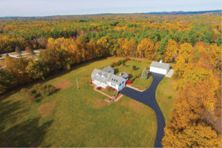 111 Sandown Rd, Chester, NH 03036-4219