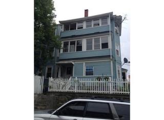73 Lorraine St, Pawtucket, RI 02860-2653