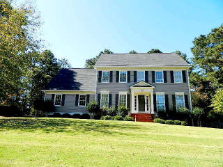 224 Ashford Cir, Lagrange, GA 30240-8800