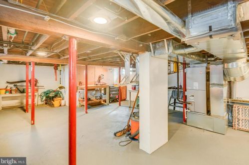 100 Strawbridge Ave, Camden NJ 08108-1806 exterior