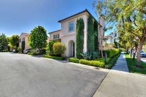 32 Marblehead, Irvine, CA 92620-3535