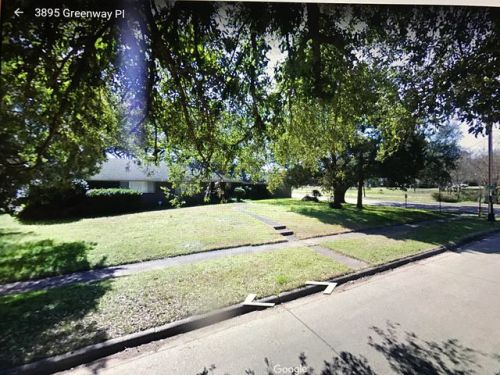 3895 Greenway Pl, Shreveport, LA 71105-2015