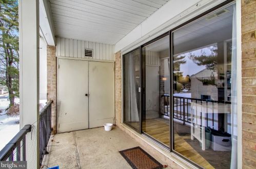 13 Valleybrook Dr, Lancaster PA  17601-4619 exterior