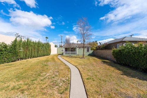 816 Dickel St, Anaheim CA  92805-1805 exterior