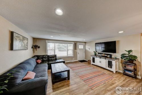 3015 Sheridan Ave, Loveland CO 80538-2647 exterior