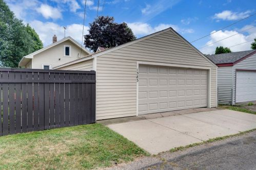 1383 Juliet Ave, Saint Paul MN  55105-2502 exterior