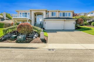 1864 Parkview Dr, Tacoma, WA 98422-4263