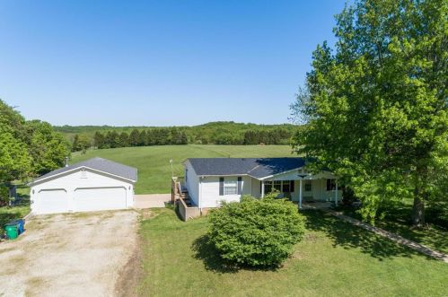 2620 Sunnyside Rd, Festus, MO 63028-3832