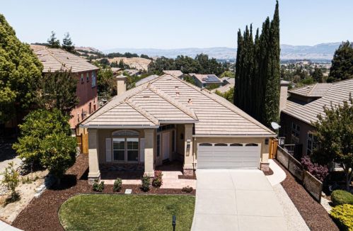 1765 Colony Way, Gilroy, CA 95020-7915