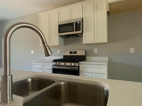 1196 Woodbridge Dr, Conyers GA  30012-4656 exterior