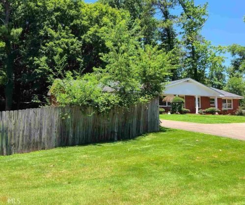 2341 Rubart Dr, Marietta, GA 30066-6400