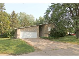 2765 Chisholm Ave, Saint Paul, MN 55109-1713