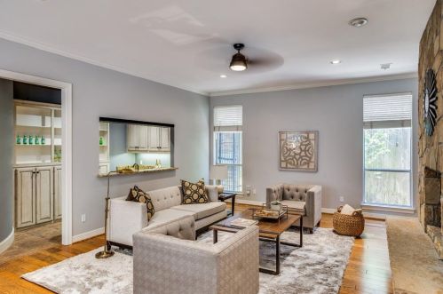 6309 Dysart Cir, Dallas TX  75214-5605 exterior