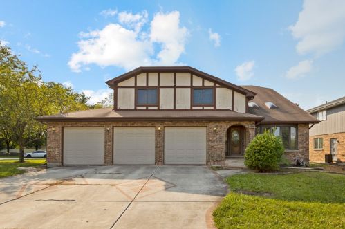 1200 Itasca Rd, Addison, IL 60101-1129