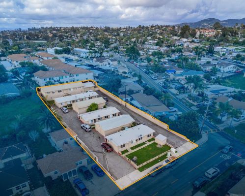 226-240 California Ave, Vista, CA 92084-3623