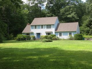 1051 Owassa Rd, Fredon, NJ 07860-4118