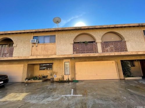 15005 Indiana Ave, Paramount, CA 90723-3563