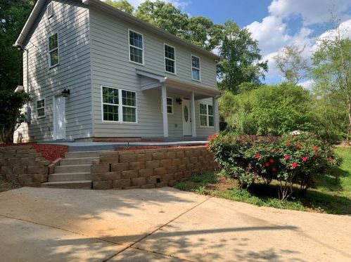 22 Boone Dr, Holly Springs, GA 30189-2403