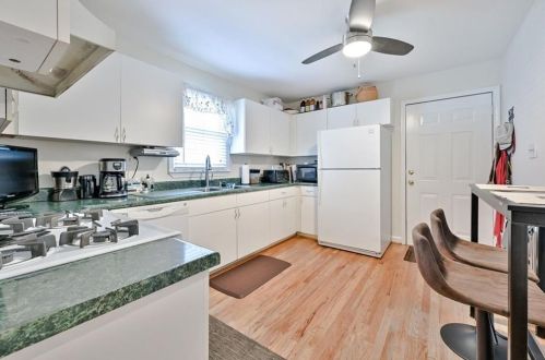 59 Howell St, Atlanta GA  30312-1623 exterior