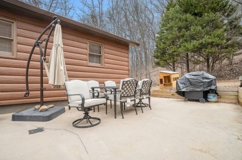 4895 Old Burnt Mtn Rd, Big Canoe GA  30143-2204 exterior