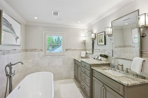 6930 Hunters Knl, Atlanta GA  30328-1763 exterior