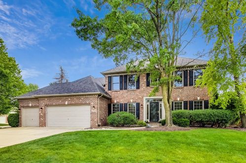 2704 Wait Rd, Naperville, IL 60564-5864