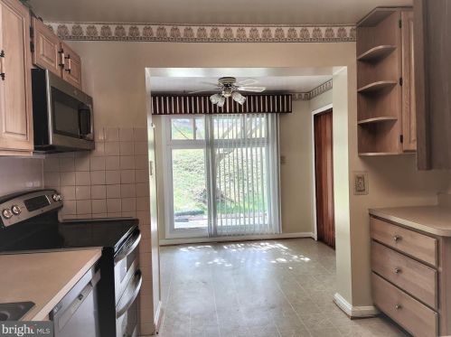 1606 Imperial Dr, Silver Spring MD  20902-3952 exterior