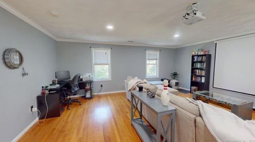 1037 Providence Pike, Killingly CT  06239-4003 exterior
