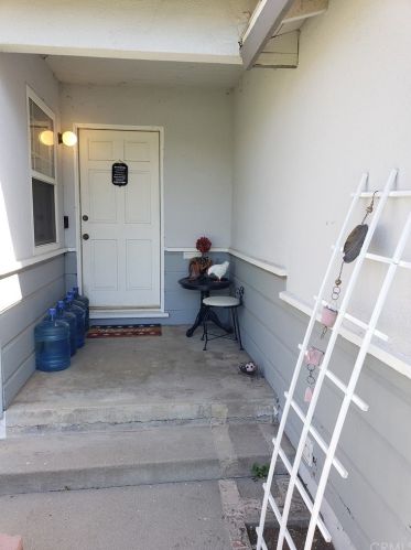 4685 Gardena Dr, Riverside, CA 92506-2015
