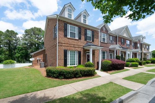 1766 Heights Cir, Kennesaw, GA 30152-6716