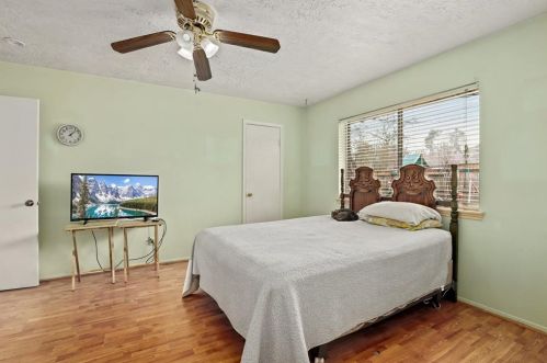 1611 Cantrell, Conroe TX  77301-4008 exterior