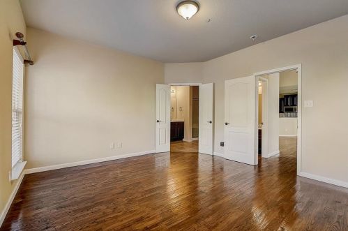 4272 Comanche Dr, Carrollton TX 75010-3300 exterior