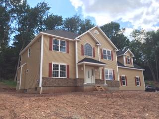 190 Coles Rd, Cromwell CT  06416-1115 exterior