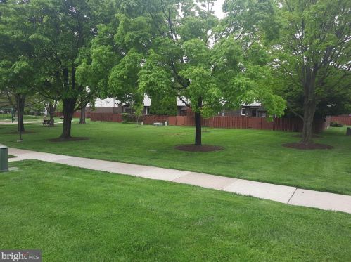 11 Shirley Ln, Trenton NJ 08610 exterior