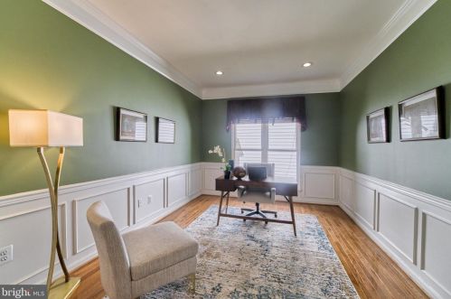 14 Stratford Garden Ct, Silver Spring MD 20904-1560 exterior