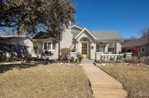 2505 Yucca Ave, Fort Worth TX  76111-1342 exterior